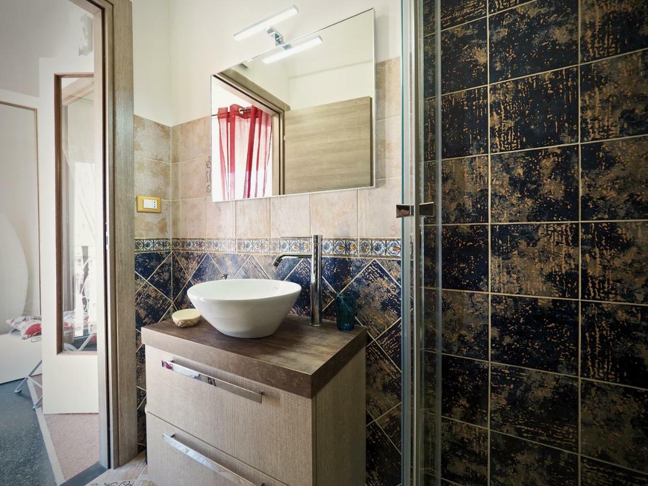 Romantic Suite Con Vista San Donato Γένοβα Εξωτερικό φωτογραφία